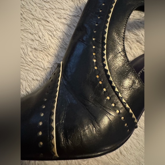 Stefani Collection Western Inspired Black & Cream Closed Toe Elastic Ankle Strap - Picture 4 of 11